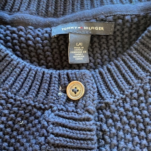 Tommy Hilfiger Long Cable Button Down - Picture 3 of 3